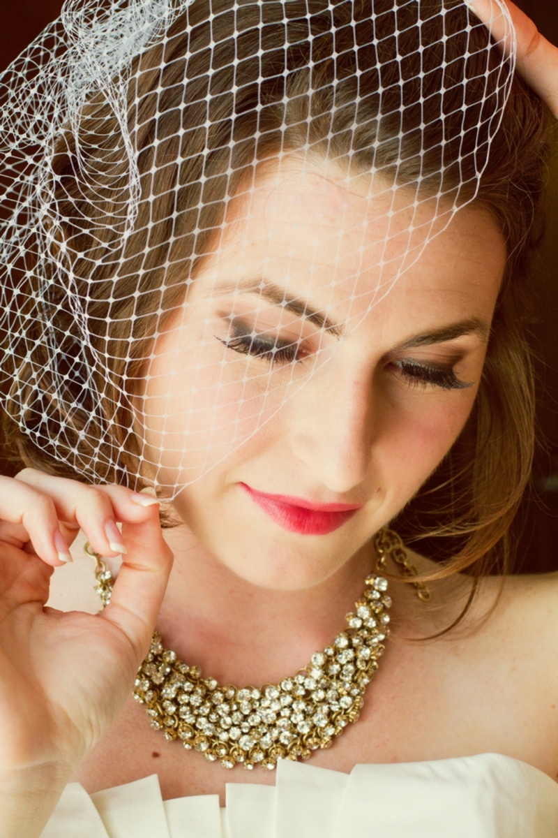 Black & White Art Inspired Wedding via TheELD.com