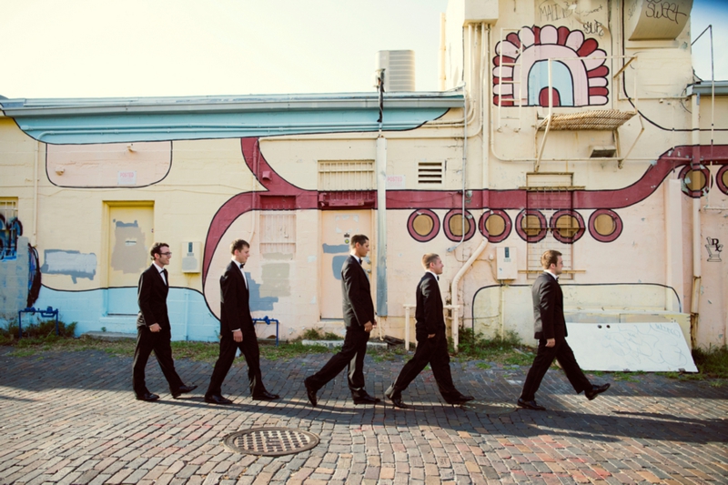 Black & White Art Inspired Wedding via TheELD.com