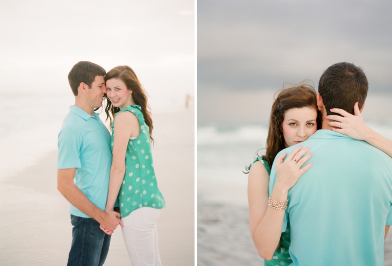 A Beach & Books Engagement Session A Beach & Books Engagement Session via TheELD.com