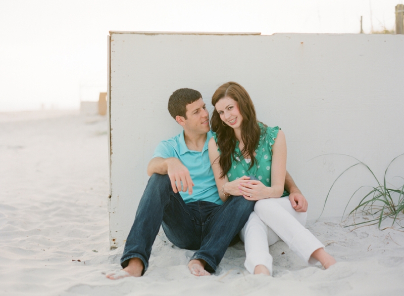A Beach & Books Engagement Session A Beach & Books Engagement Session via TheELD.com