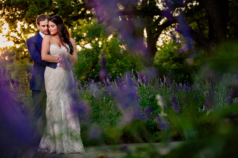 A Colorful Rustic & Elegant Texas Wedding via TheELD.com