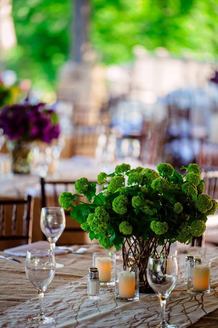 A Colorful Rustic & Elegant Texas Wedding via TheELD.com