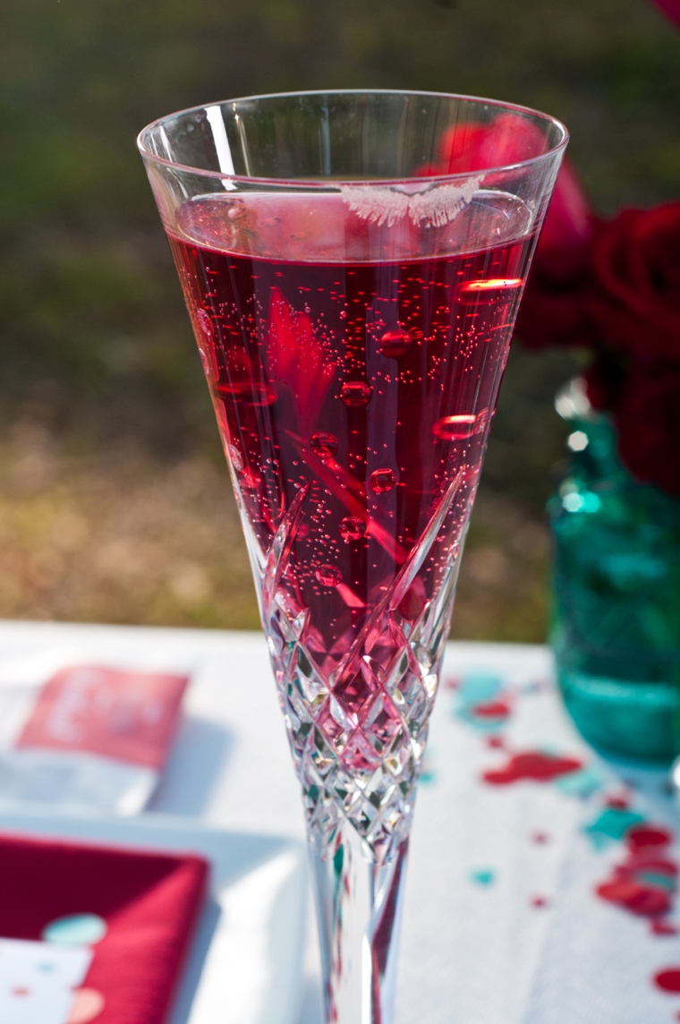 Valentines Day DIY Dinner Date Inspiration via TheELD.com