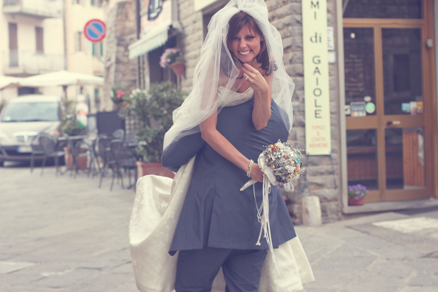 Romantic Italy Destination Wedding via TheELD.com