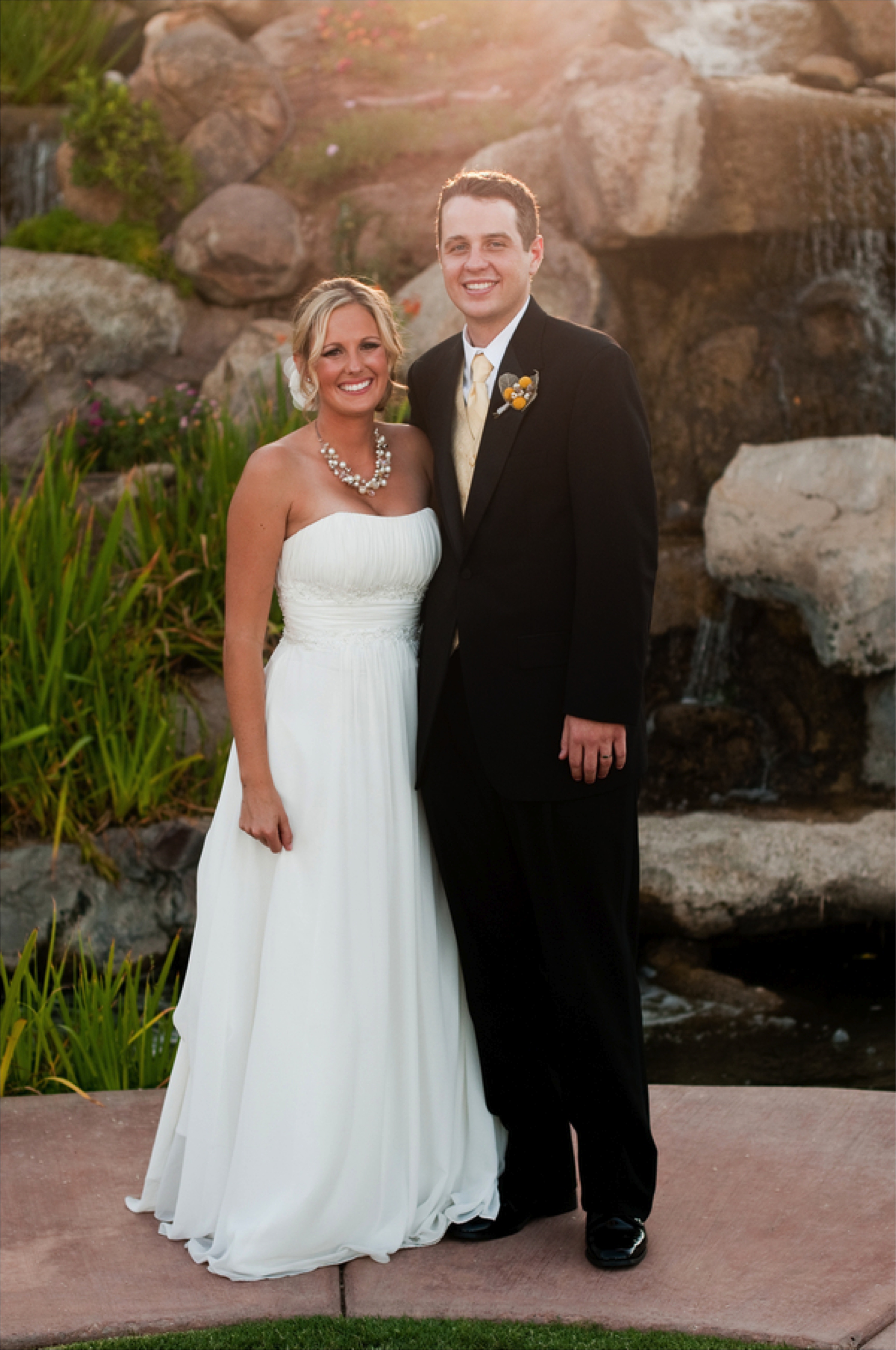 Yellow & White DIY Arizona Wedding via TheELD.com