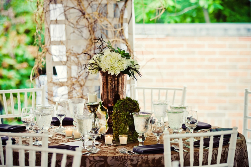 Modern, Elegant Green & Brown Fall Wedding via TheELD.com