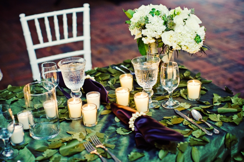 Modern, Elegant Green & Brown Fall Wedding via TheELD.com