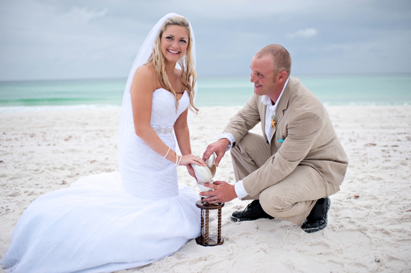 Aqua Florida Beach Wedding via TheELD.com