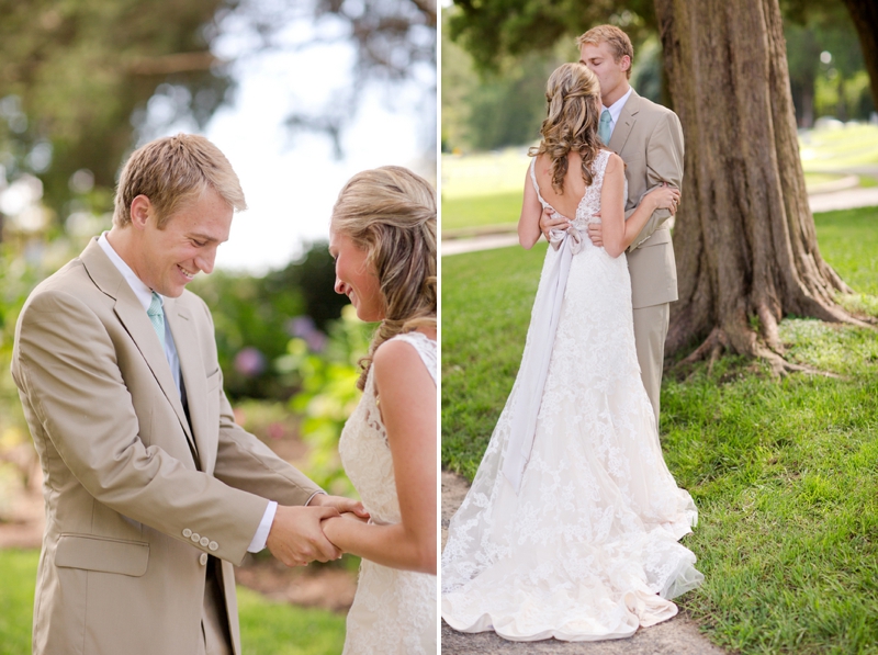 A Pink, Mint, and Burlap Wedding via TheELD.com