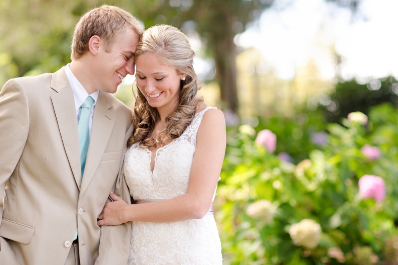 A Pink, Mint, and Burlap Wedding via TheELD.com