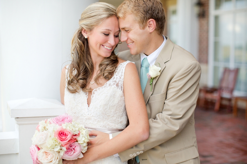 A Pink, Mint, and Burlap Wedding via TheELD.com