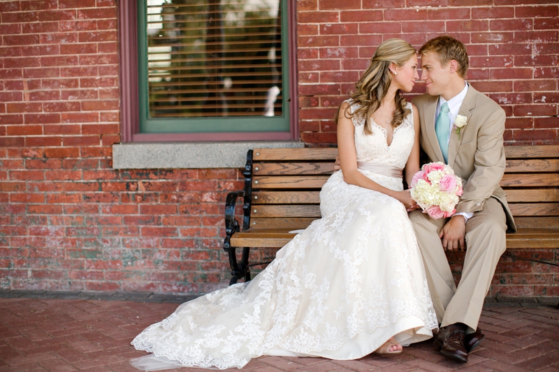 A Pink, Mint, and Burlap Wedding via TheELD.com