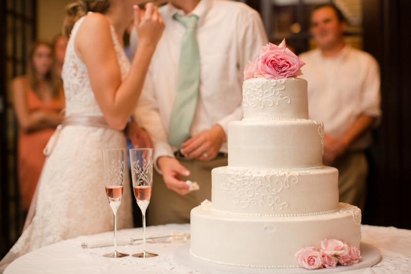 A Pink, Mint, and Burlap Wedding via TheELD.com