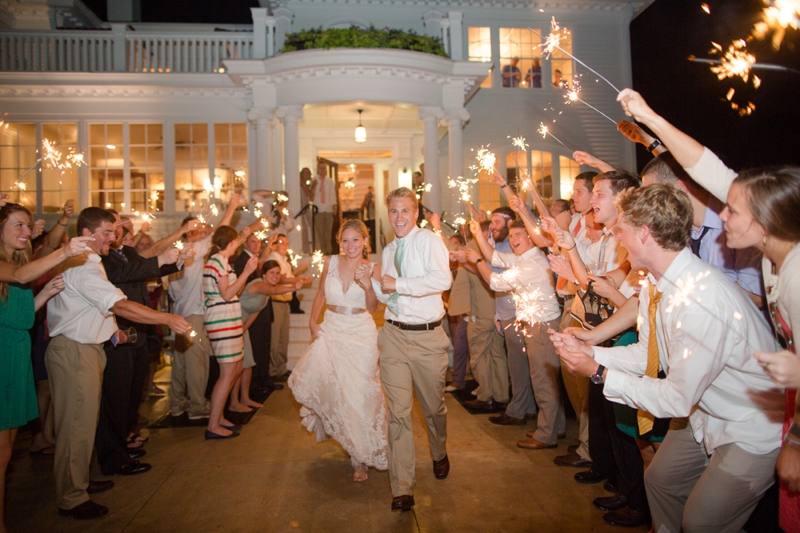 A Pink, Mint, and Burlap Wedding via TheELD.com