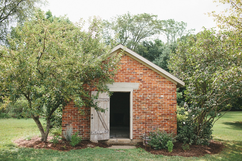 Yellow & Navy Rustic Ohio Wedding By BRAUNphotography via TheELD.com