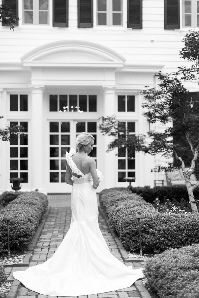 Classic North Carolina Garden Wedding via TheELD.com