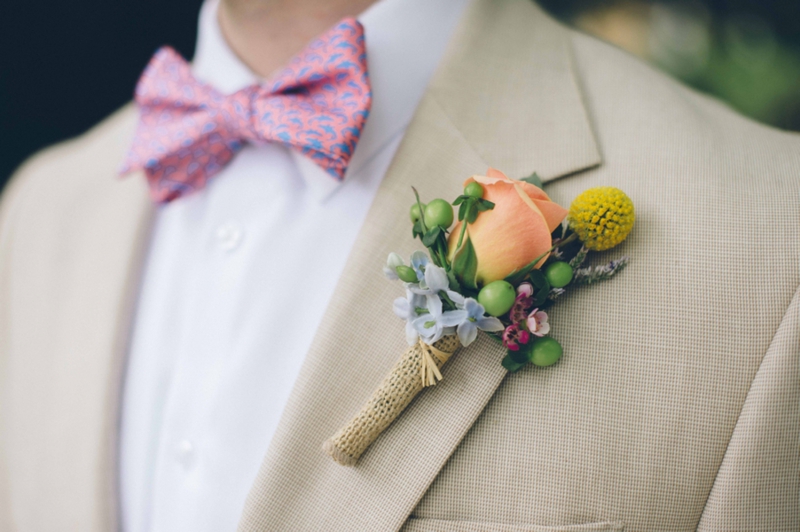 Fresh & Colorful Rustic Wedding via TheELD.com