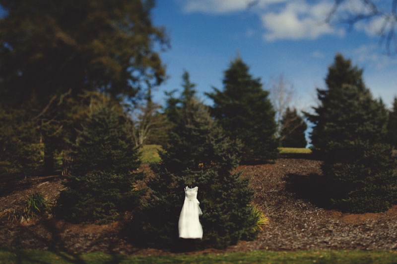 Elegant Silver and White Biltmore Estate Wedding via TheELD.com