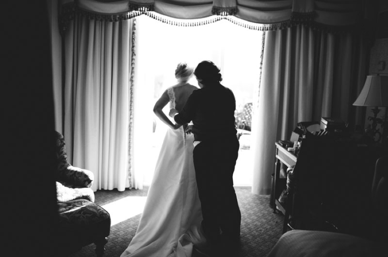 Elegant Silver and White Biltmore Estate Wedding via TheELD.com