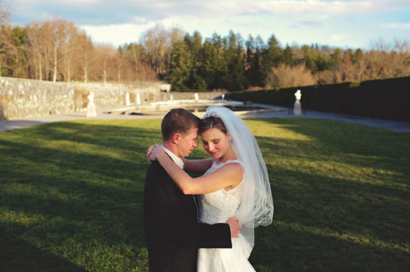 Elegant Silver and White Biltmore Estate Wedding via TheELD.com