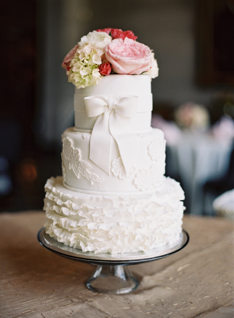 Vintage Blush Pink Oklahoma Wedding via TheELD.com