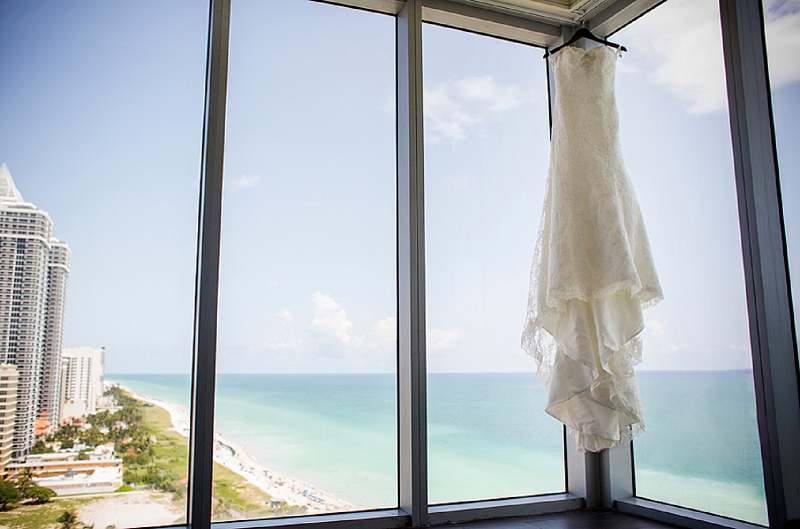 Modern Aqua & White Miami Beach Wedding via TheELD.com
