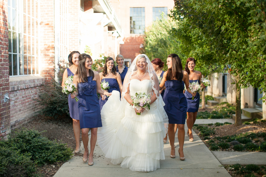 Elegant Navy and White North Carolina Wedding via TheELD.com