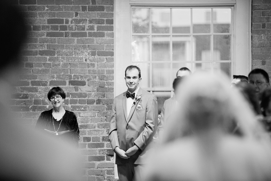 Elegant Navy and White North Carolina Wedding via TheELD.com