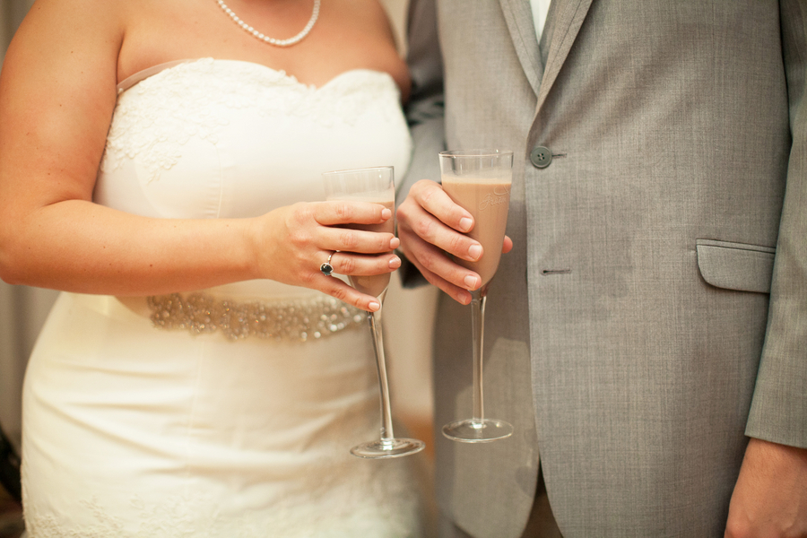 Elegant Navy and White North Carolina Wedding via TheELD.com