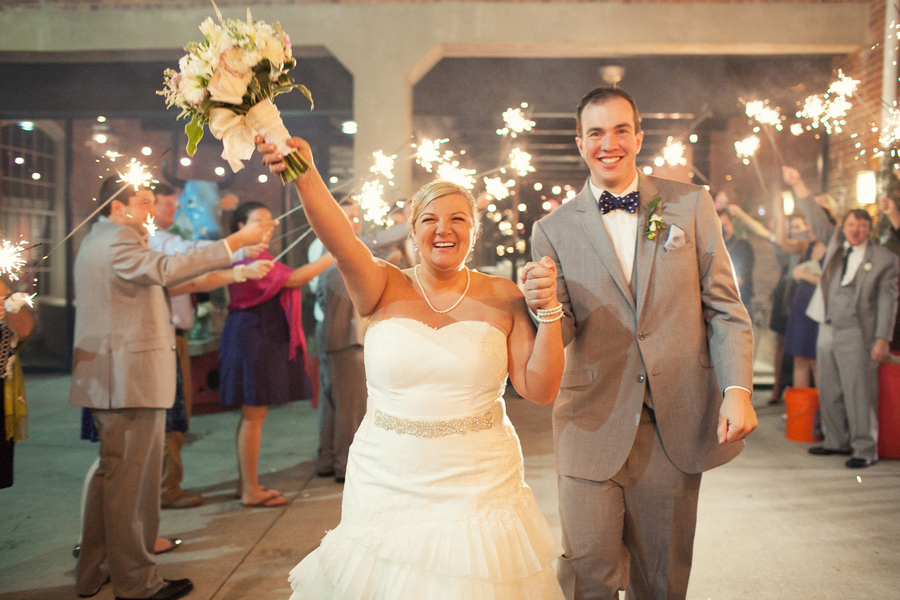 Elegant Navy and White North Carolina Wedding via TheELD.com