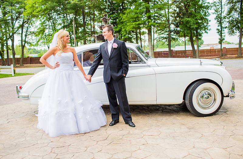 Romantic Purple and Blush North Carolina Wedding via TheELD.com