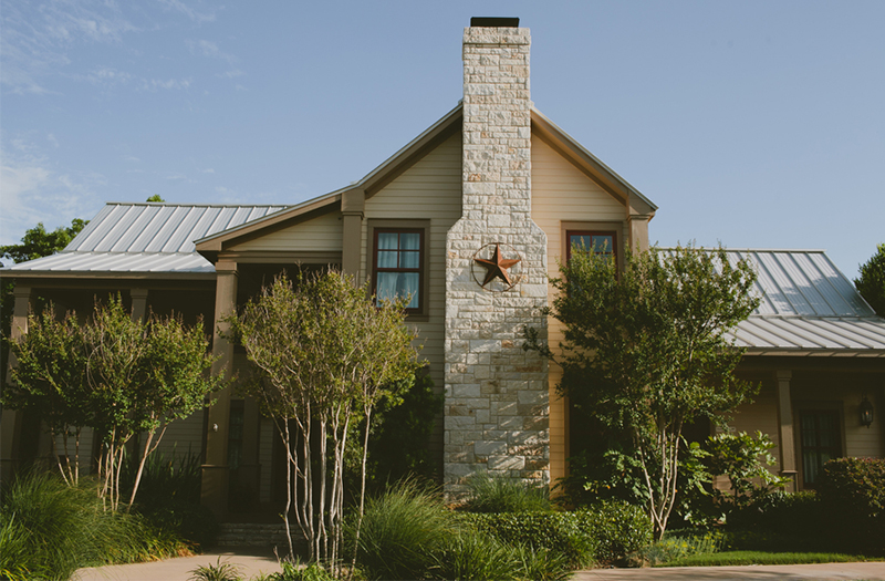 Rustic Texas Ranch Wedding via TheELD.com