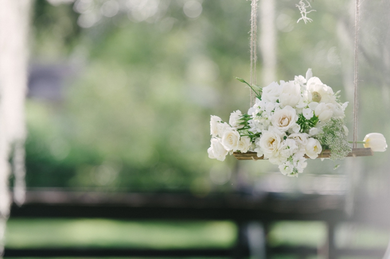 Rustic and Modern White Wedding Inspiration via TheELD.com