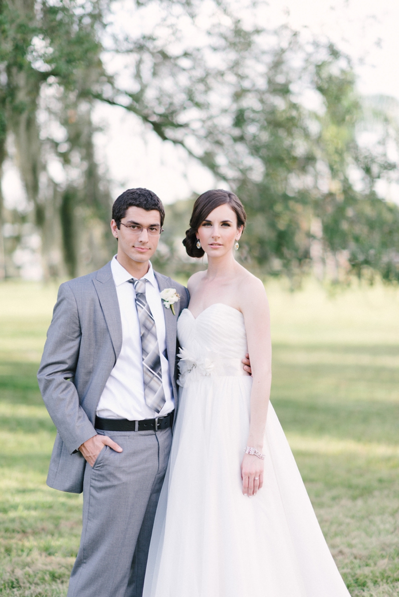 Rustic and Modern White Wedding Inspiration via TheELD.com