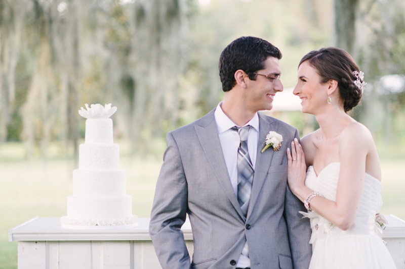 Rustic and Modern White Wedding Inspiration via TheELD.com