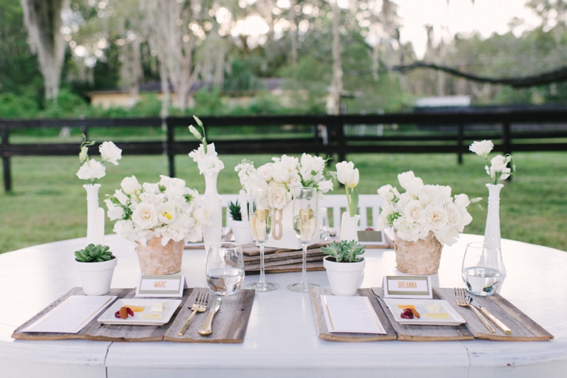 Rustic and Modern White Wedding Inspiration via TheELD.com