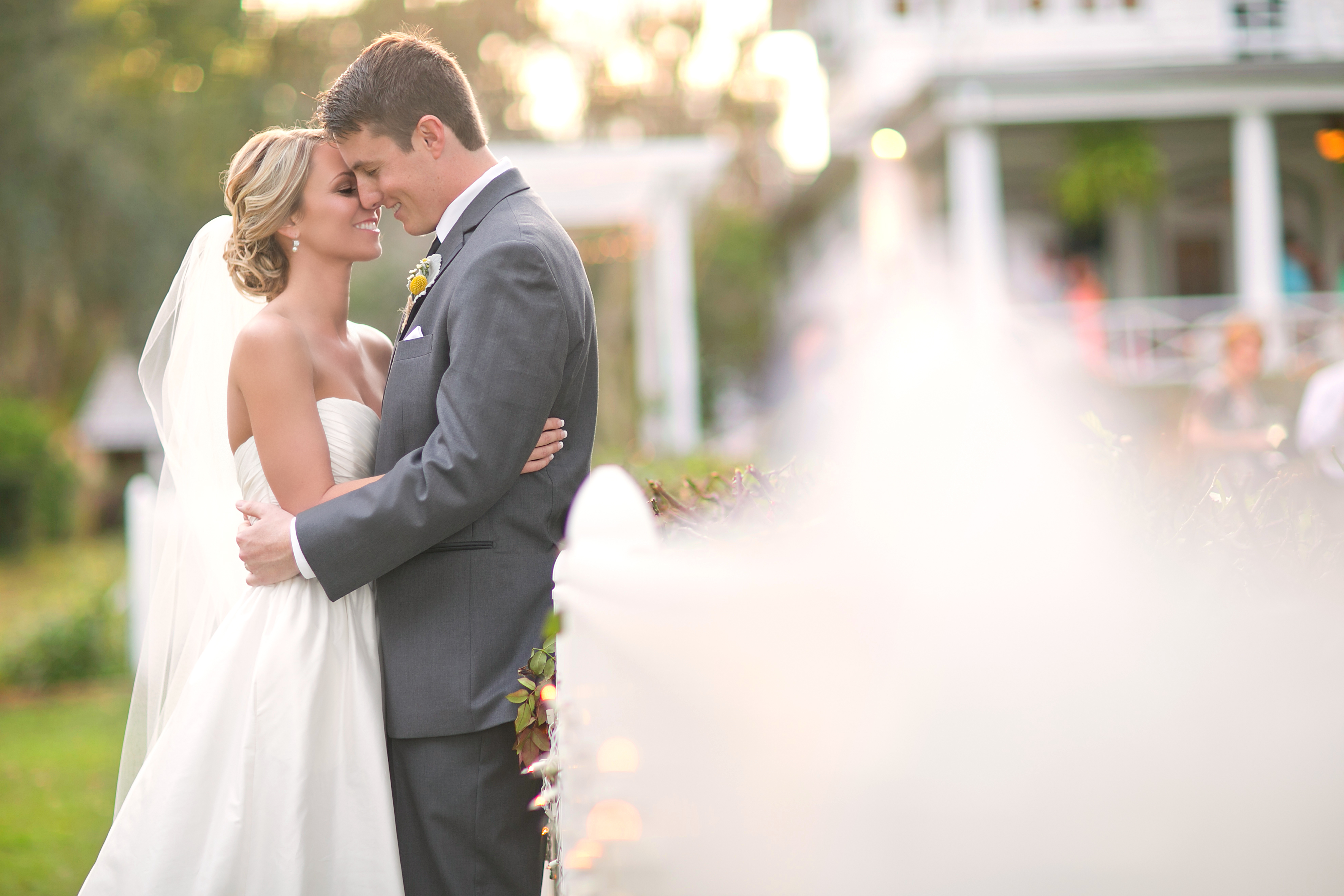 First Things First: Choosing Your Wedding Date via TheELD.com