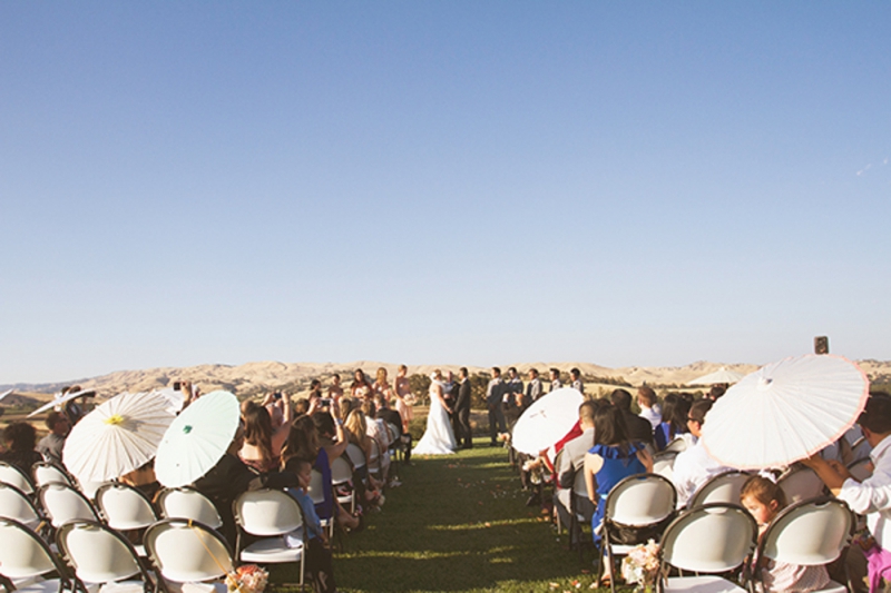 Blush Rustic & Vintage Wedding via TheELD.com