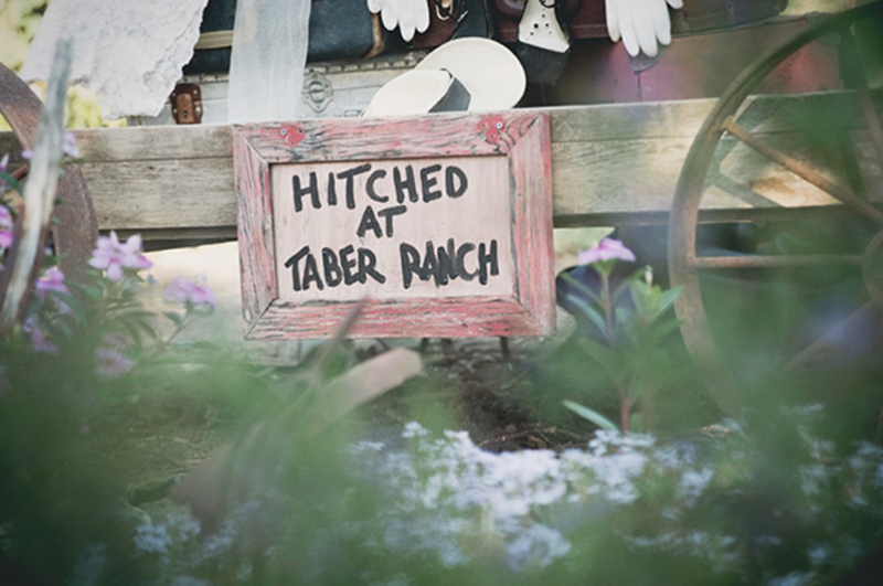 Blush Rustic & Vintage Wedding via TheELD.com