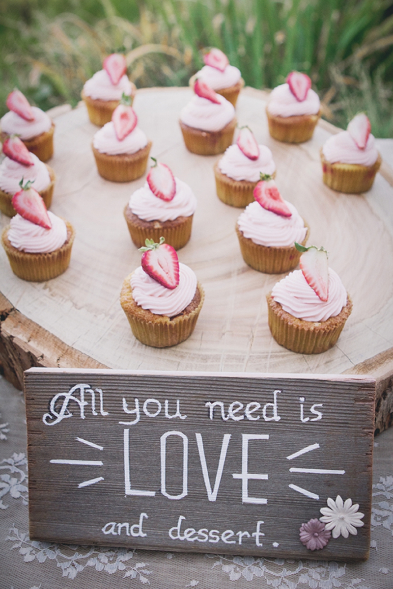 Blush Rustic & Vintage Wedding via TheELD.com