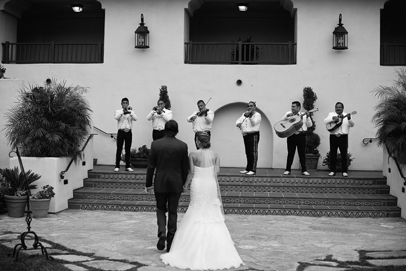 California Fiesta Inspired Wedding via TheELD.com