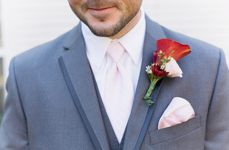 Rustic Red and White Alabama Wedding via TheELD.com