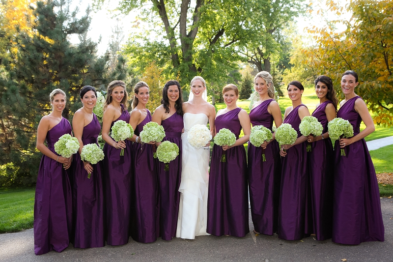 Classic Green & White Minnesota Wedding via TheELD.com