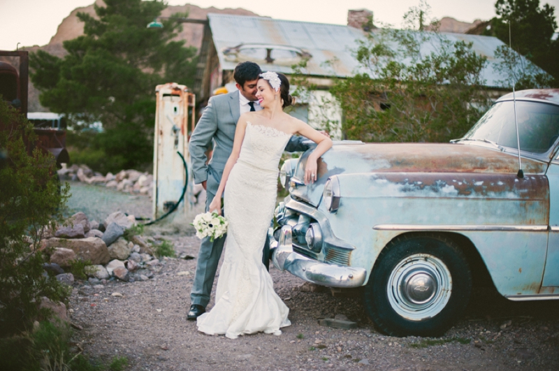 Vintage Glam Desert Bride & Groom Session via TheELD.com