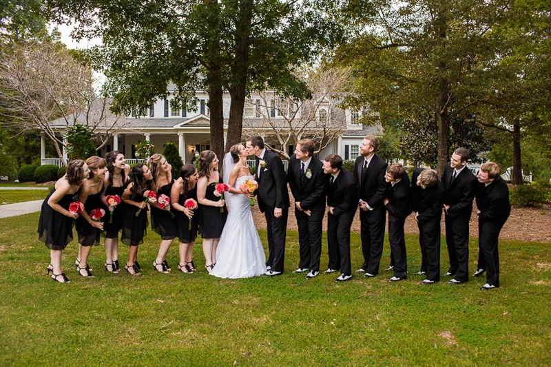 Black and White Classic North Carolina Wedding via TheELD.com