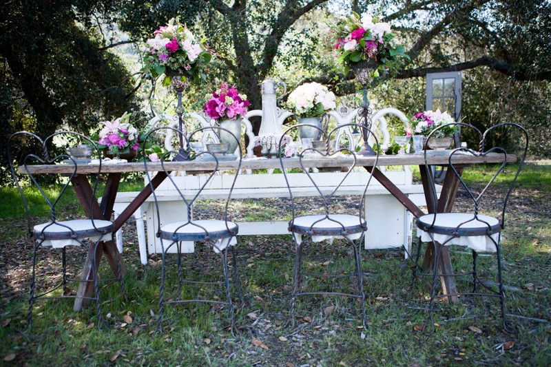 Vintage and Rustic Pink Wedding Inspiration via TheELD.com