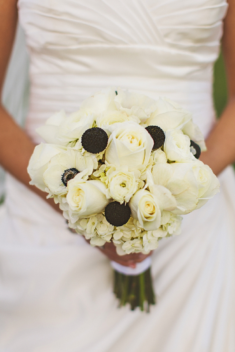 Modern Black and White Florida Wedding via TheELD.com