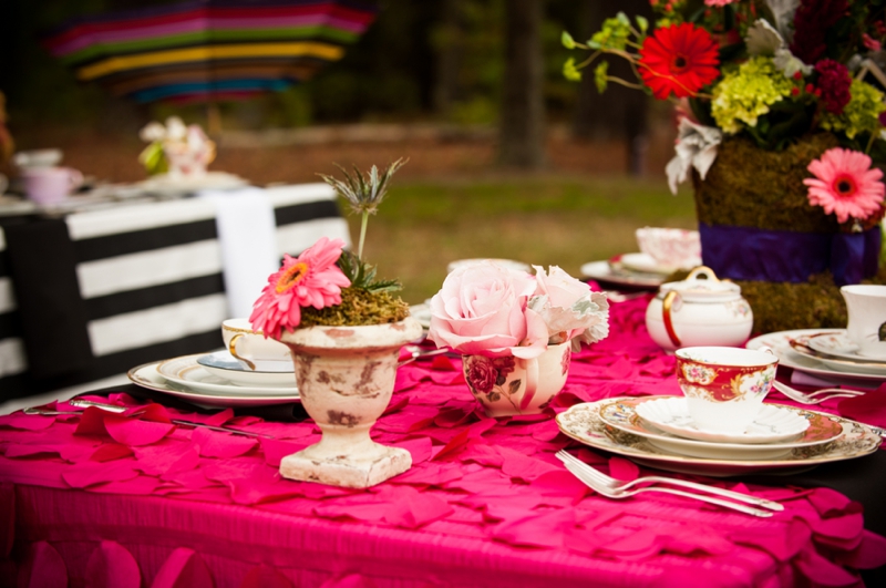 Alice In Wonderland Themed Bridal Shower via TheELD.com