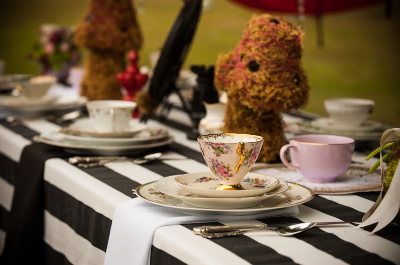 An Elegant “Alice in Wonderland” Bridal Shower – Royal Table