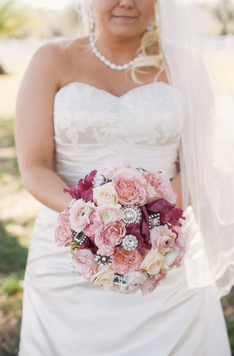 Southern Vintage Pink and Navy Wedding via TheELD.com